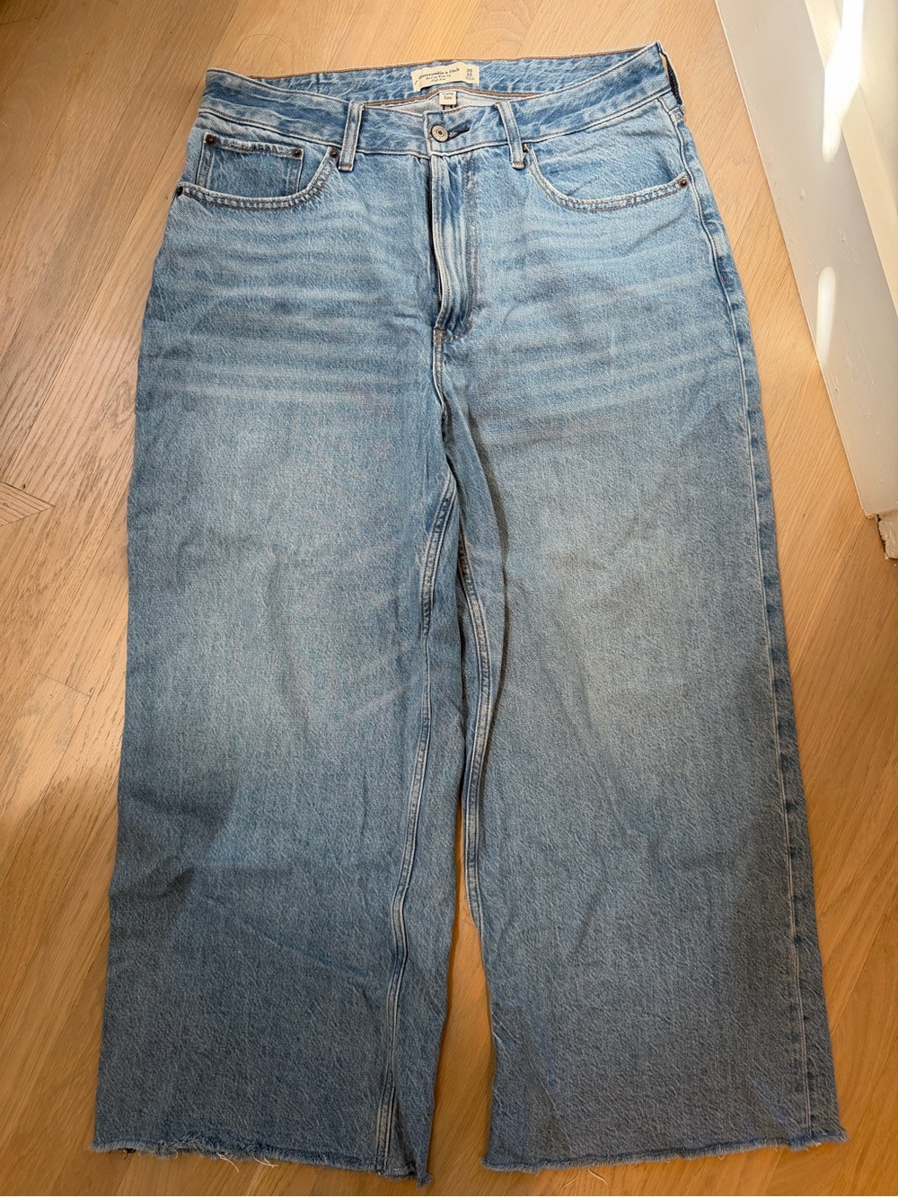 Abercrombie + Fitch Curve Love Crop Wide Leg High Rise Jeans